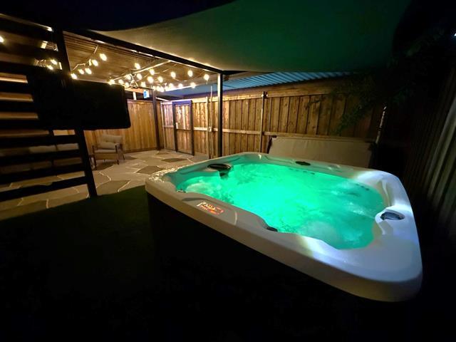 5912 Harvest Hill Rd in Dallas, TX - Building Photo - Building Photo