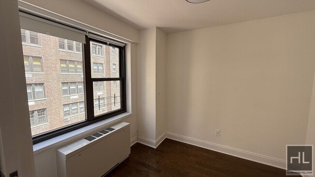 EAST 56 STREET in New York, NY - Building Photo - Building Photo
