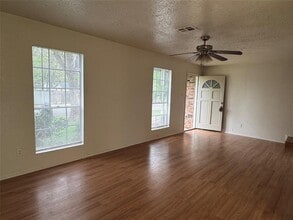 5810 Hammermill Run in Austin, TX - Building Photo - Building Photo