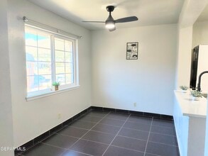 333 Eubank Ct in El Paso, TX - Building Photo - Building Photo