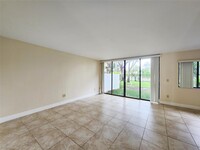 11525 Terra Bella Blvd in Plantation, FL - Foto de edificio - Building Photo