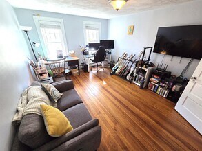 33 Electric Ave, Unit 31-1 in Somerville, MA - Building Photo - Building Photo