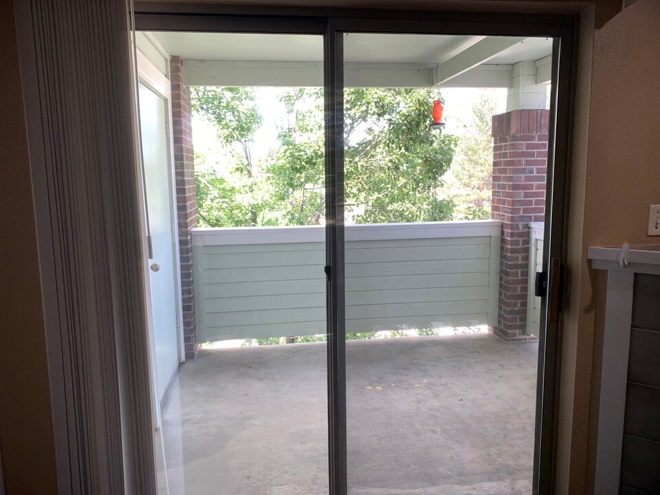 33 S Boulder Cir, Unit 1700 month in Boulder, CO - Building Photo
