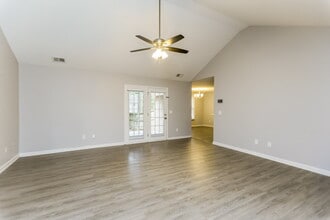 24 Leslie Cove in Cartersville, GA - Building Photo - Building Photo