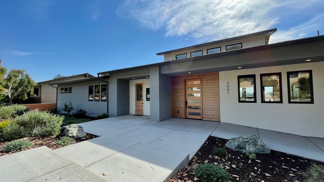 3001 Bahia Ct in San Luis Obispo, CA - Building Photo