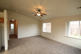 22670 Rio Alto Dr in Cottonwood, CA - Building Photo - Building Photo