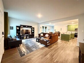 5664 Shore Point Trl in Fort Worth, TX - Building Photo - Building Photo