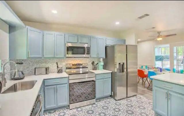 property at 9899 Archer Ln