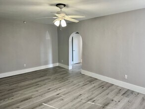 2903 N 9th St in Tampa, FL - Building Photo - Building Photo