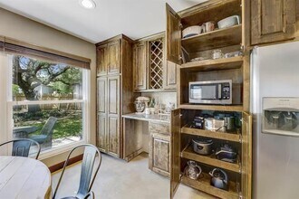901 Oakcrest Cir in Cedar Park, TX - Building Photo - Building Photo