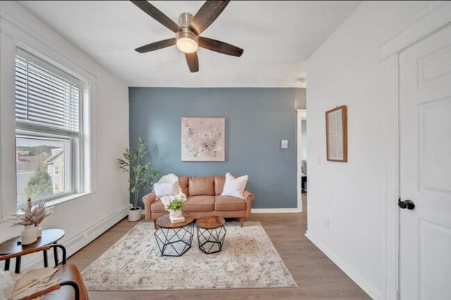29 Irving St, Unit Apt 5