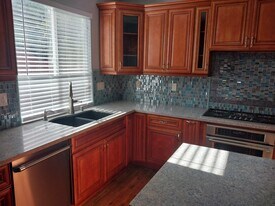 935 Redtail Dr in Corona, CA - Building Photo