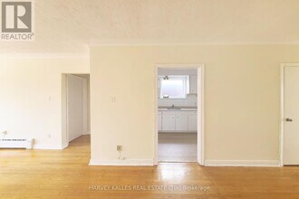 105-105 Gilmour Ave in Toronto, ON - Building Photo - Building Photo