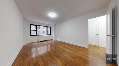 405 E 56th St in New York, NY - Building Photo - Building Photo