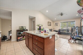 914 Sweet St NE in Grand Rapids, MI - Building Photo - Building Photo