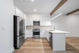 346 Peters St SW in Atlanta, GA - Building Photo - Building Photo