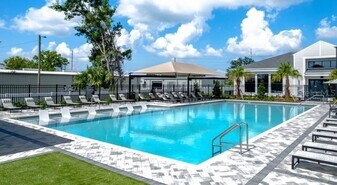18772 Grand Live Oak Blvd, Unit B2 in Land O Lakes, FL - Building Photo