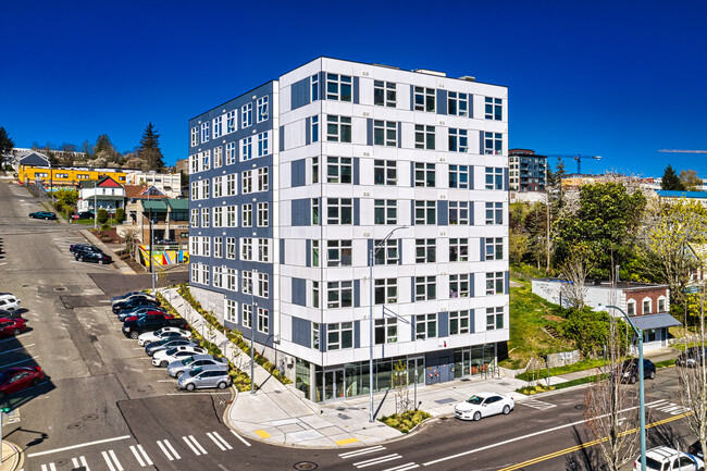 Koz on Market in Tacoma, WA - Foto de edificio - Building Photo