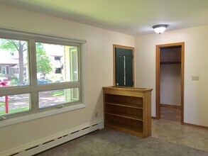 1448 Albany Ave in St. Paul, MN - Building Photo - Building Photo
