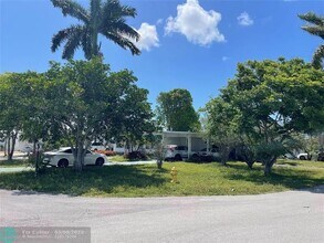 5600 Lagoon Dr in Fort Lauderdale, FL - Building Photo - Building Photo