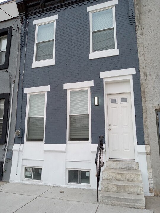 1204 S 35th St in Philadelphia, PA - Foto de edificio