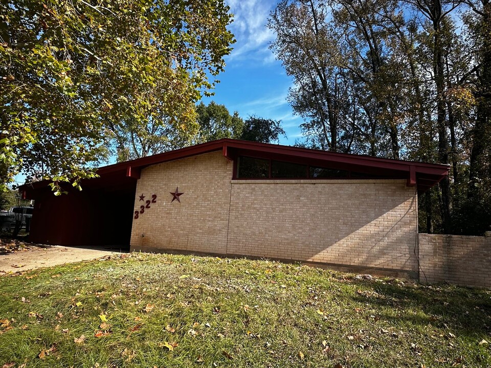 3322 Terrace Dr in Shreveport, LA - Building Photo