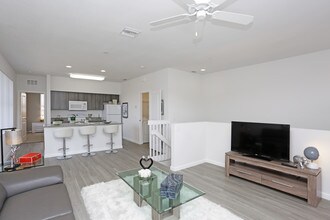 Mirage Bay Luxury Apartments in Ft. Myers, FL - Building Photo - Interior Photo