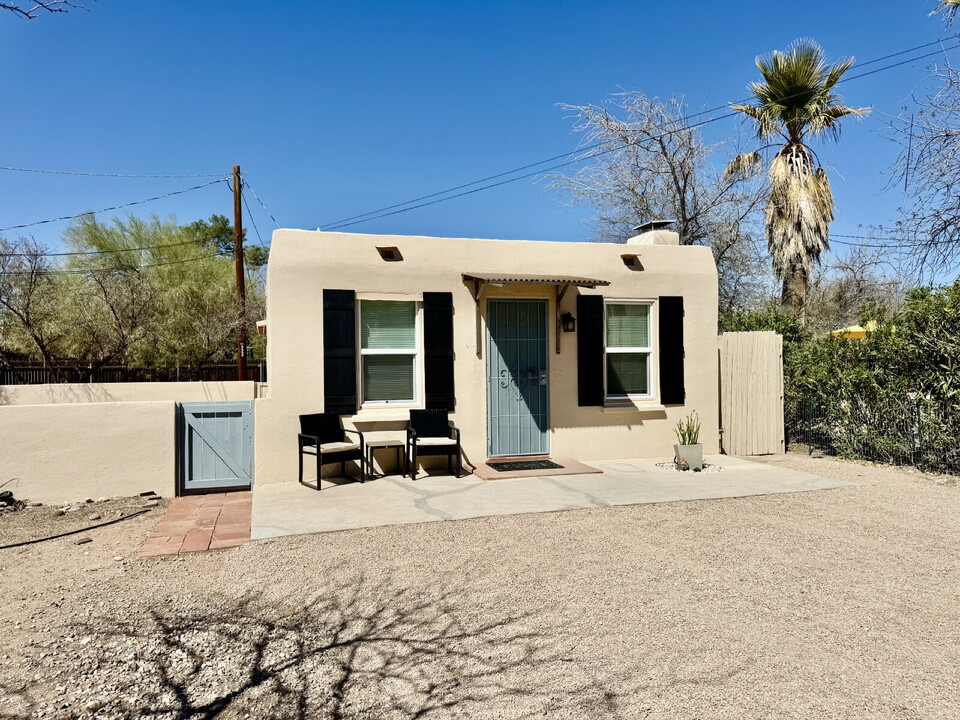2805 E Lee St in Tucson, AZ - Building Photo