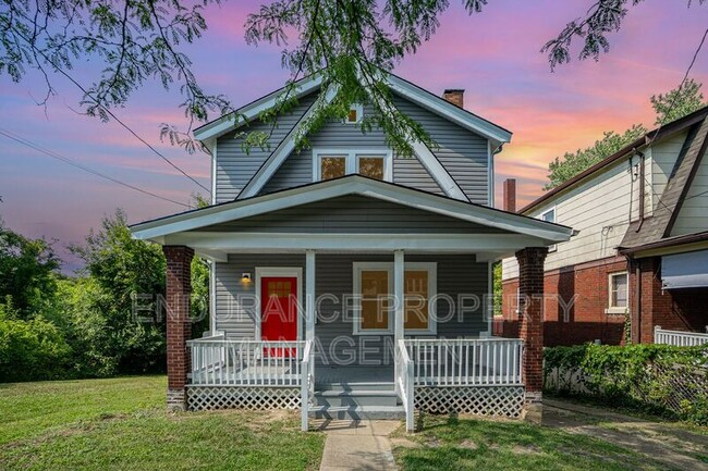 property at 22 Glen Este Pl