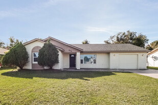 829 W Birchwood Cir