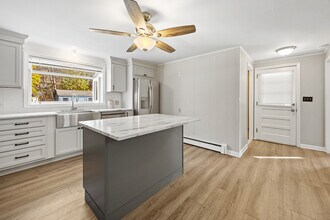 678 Bartholomew Rd in Middletown, CT - Building Photo - Building Photo