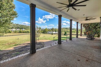 7605 Nolensville Rd in Nolensville, TN - Foto de edificio - Building Photo