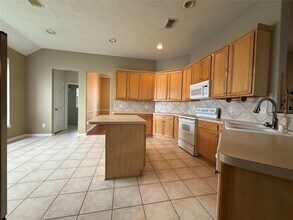 13815 Pickford Knolls Dr in Houston, TX - Building Photo - Building Photo