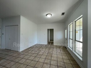 9382 Pecan Tree Dr in Baton Rouge, LA - Building Photo - Building Photo