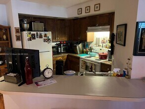 3320 Pinewalk Dr N in Margate, FL - Building Photo - Building Photo