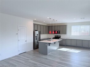 6885 Black Ash St in Las Vegas, NV - Building Photo - Building Photo