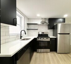 165 W Main St, Unit 1-2-3 in Goshen, NY - Building Photo