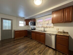 809 S 10th St in Allentown, PA - Building Photo - Building Photo