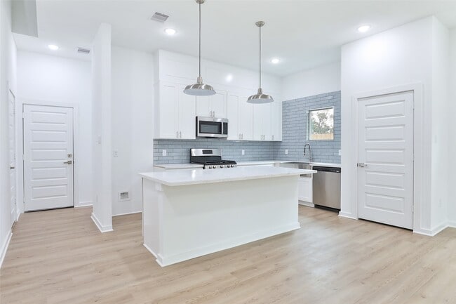 9341 Lavender St in Houston, TX - Building Photo - Building Photo
