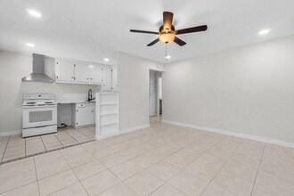 1790 Redbank Rd in North Palm Beach, FL - Building Photo - Building Photo