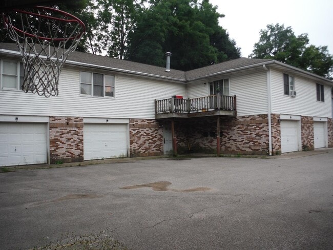 523 Terrace St in Meadville, PA - Building Photo - Building Photo