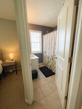 1698 W Sunstone Dr in Bloomington, IN - Foto de edificio - Building Photo