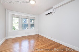 19 A Forest St in Cambridge, MA - Building Photo - Building Photo