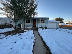 3701 S Hooker St in Englewood, CO - Building Photo - Building Photo