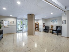 8325 Riverside Dr E in Windsor, ON - Building Photo - Building Photo