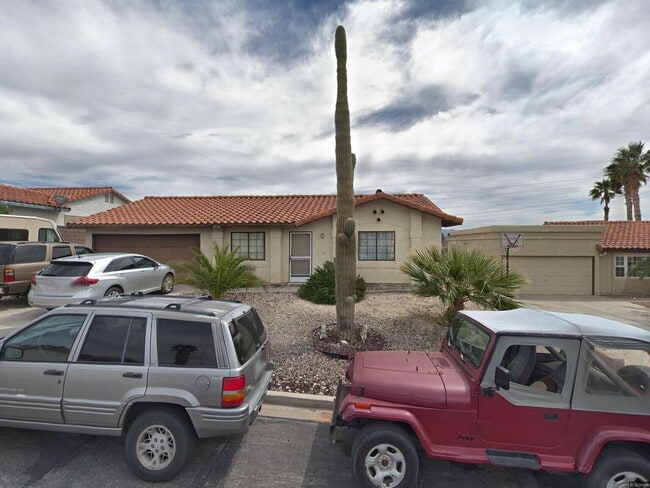 property at 2910 La Palma Dr