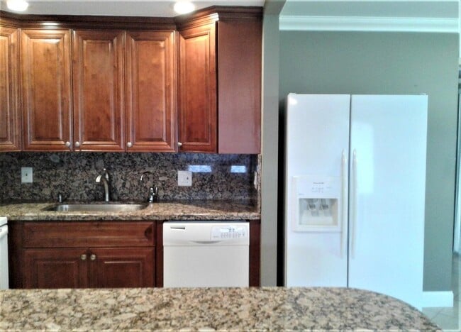 94 Valencia C in Delray Beach, FL - Building Photo - Building Photo