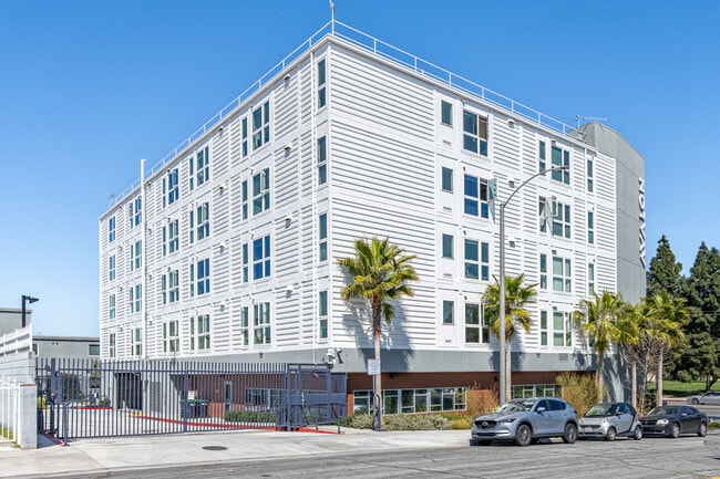 Hope on Avalon in Los Angeles, CA - Building Photo - Building Photo