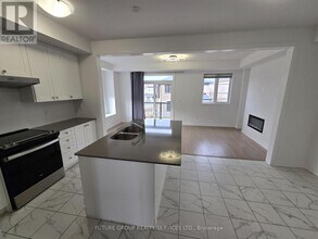 62 Morrison Cres in Whitby, ON - Building Photo - Building Photo