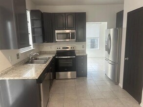 3204 Bellville Dr in Dallas, TX - Building Photo - Building Photo